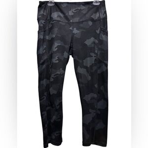 Yogalicious Lux Dark Camouflage Leggings Women’s Size XL